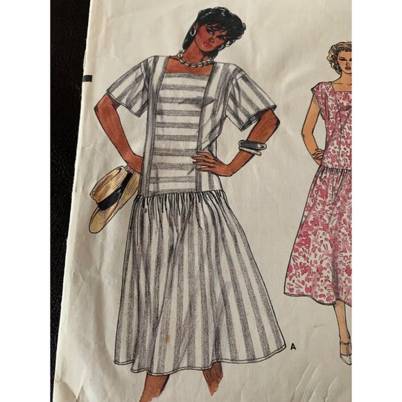Vogue Misses Dress Sewing Pattern 9241 Sz 6 - 10 - Uncut - Picture 2 of 9